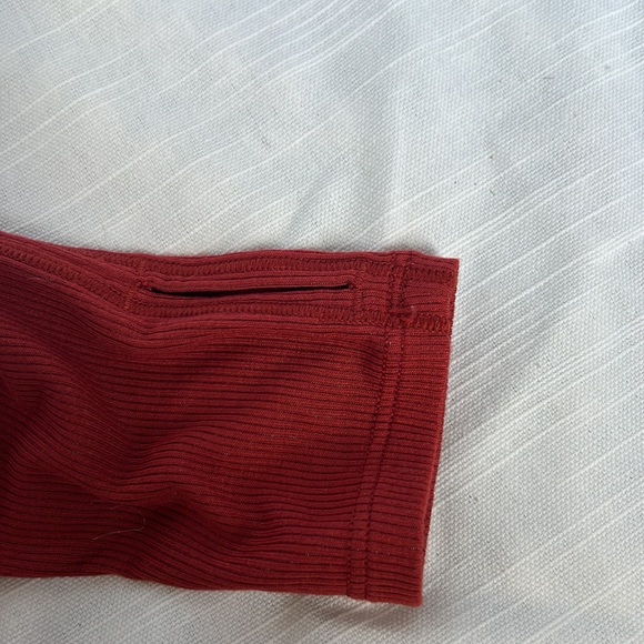 LULULEMON orange turtleneck - Picture 4 of 4